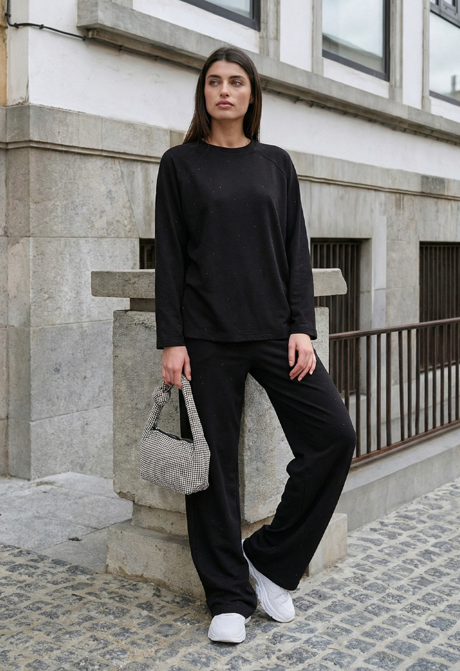 Dres Staff bou black