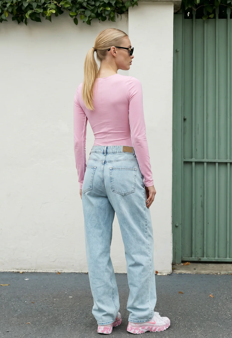 Body Staff ish pink