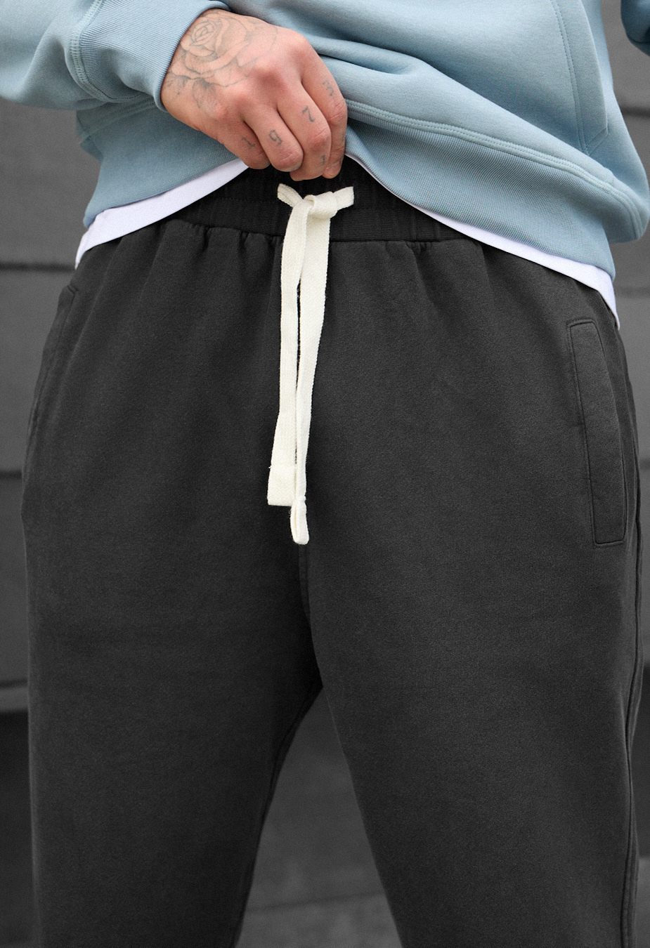 Joggery Staff dio gray2 oversize