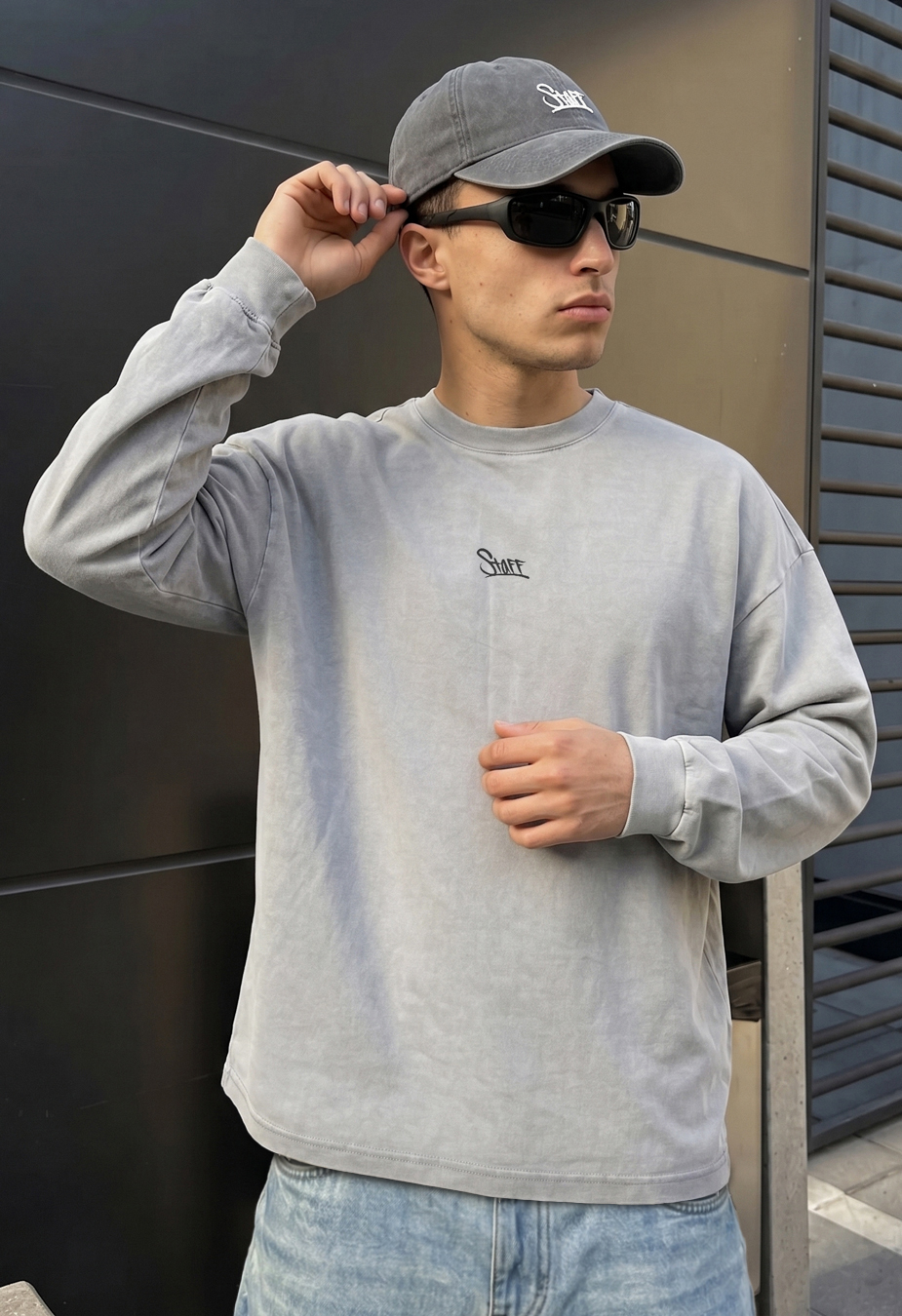 Longsleeve Staff light gray logo premium washed oversize