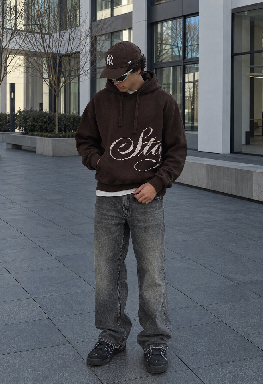 Bluza Staff logo dark brown premium washed oversize fleece