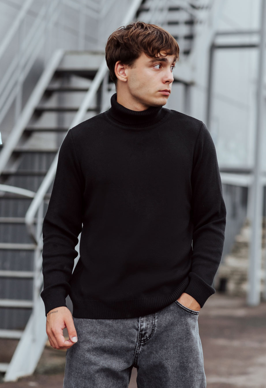 Swetr dzianinowy Staff black