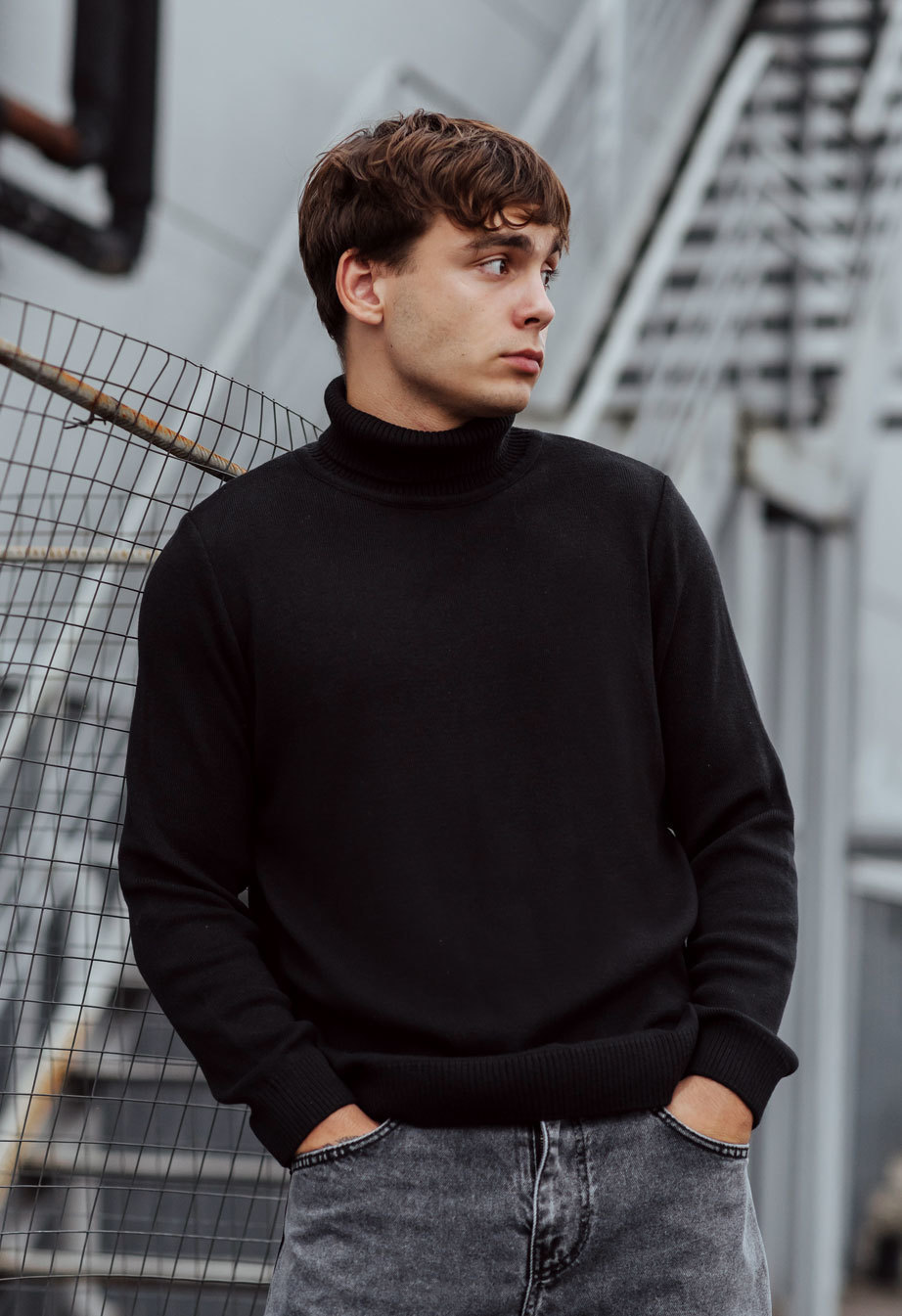 Swetr dzianinowy Staff black