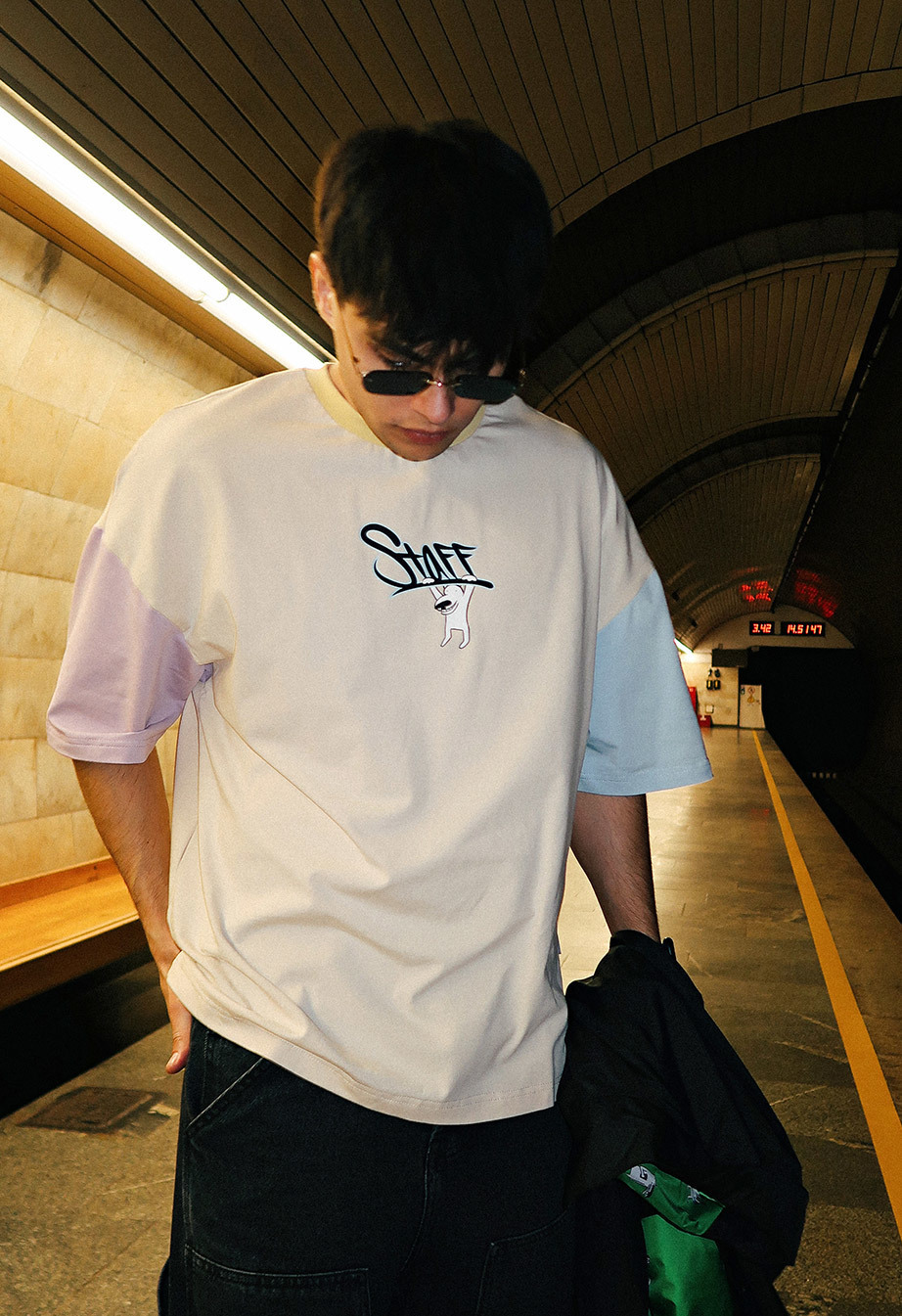 Koszulka Staff x White Dog logo oversize