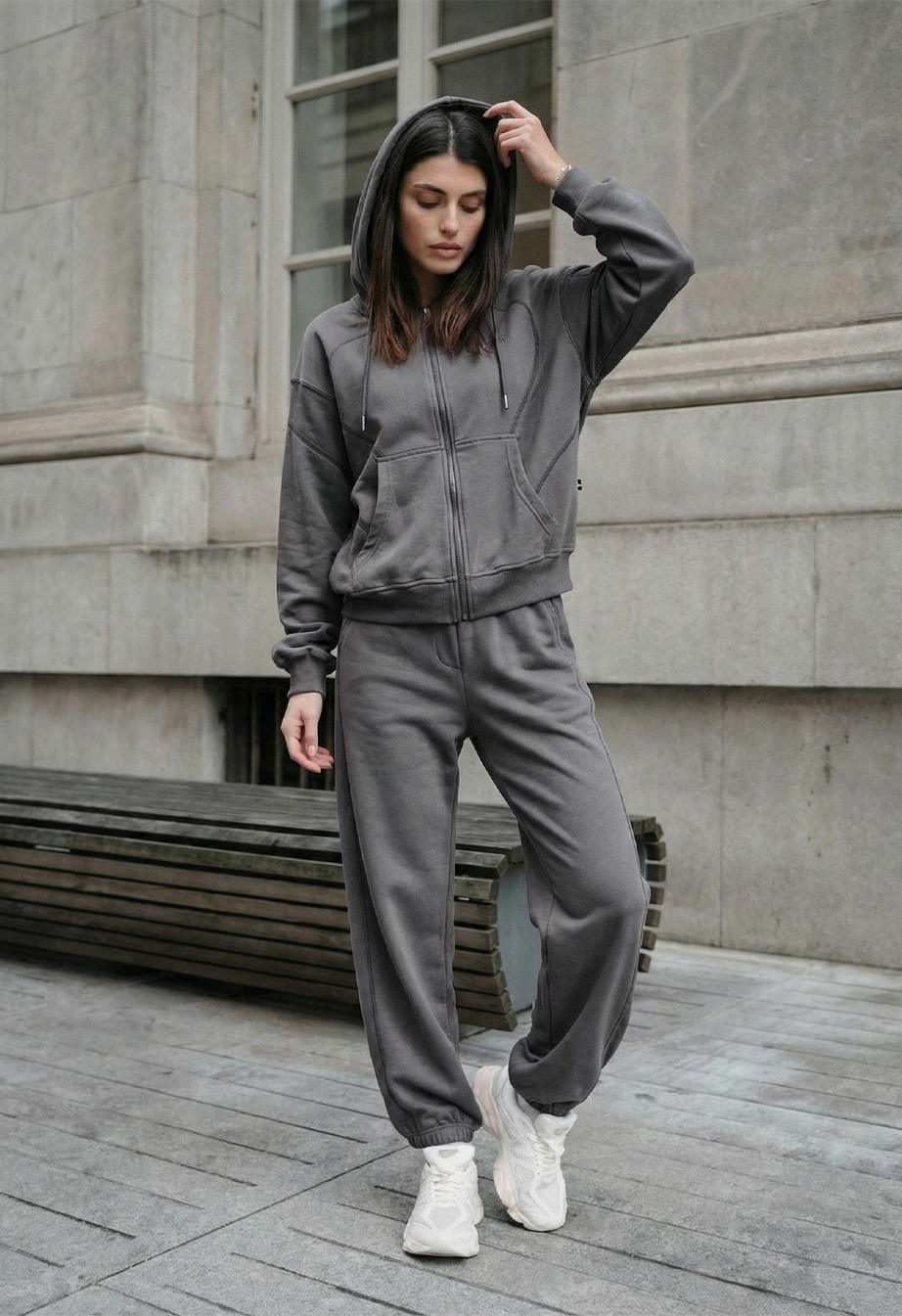 Dres Staff dig dark gray zip oversize