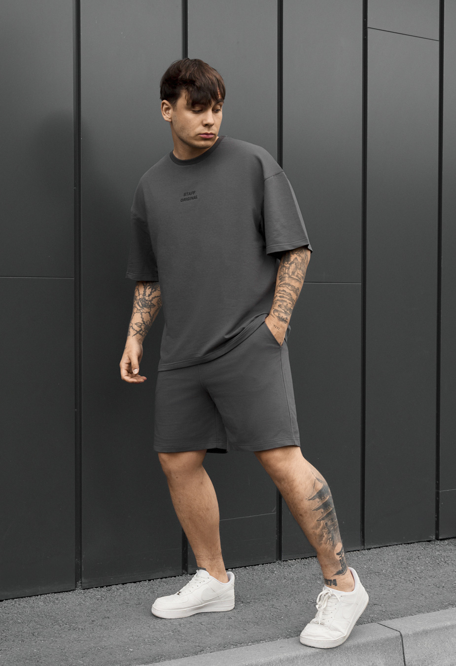 Komplet koszulka + spodenki Staff no dark gray oversize