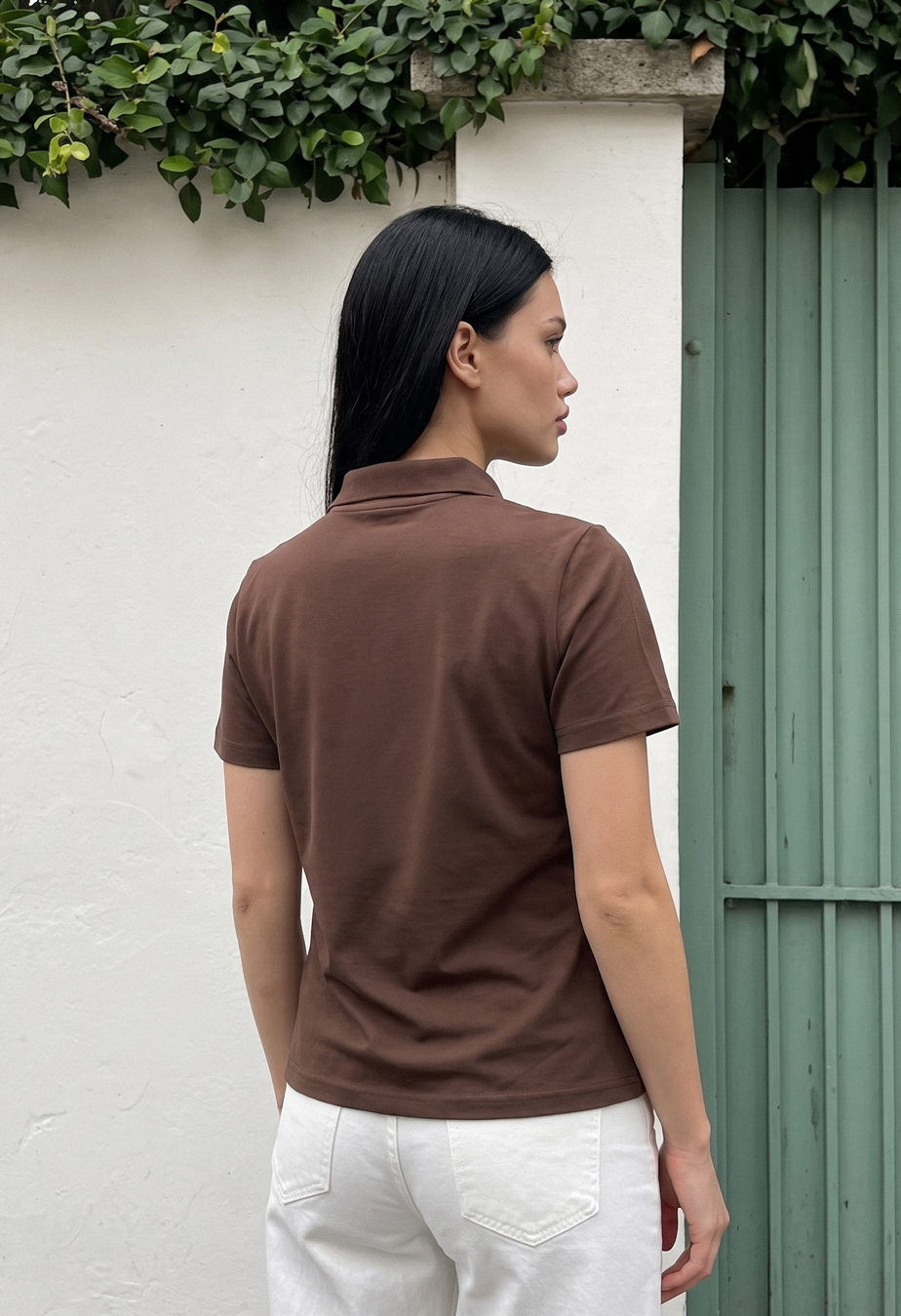 Polo Staff brown logo