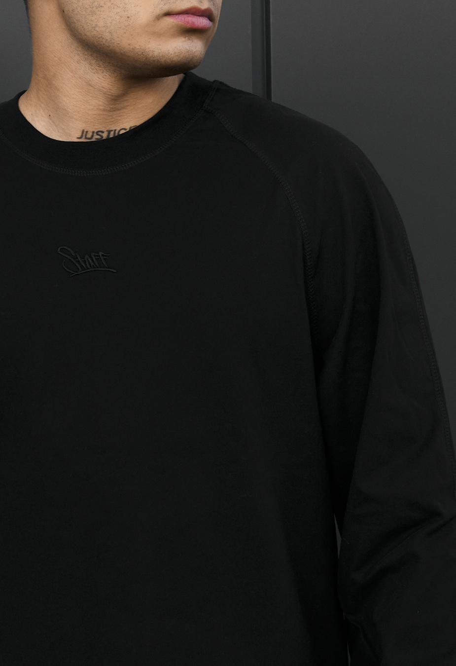 Longsleeve Staff black logo