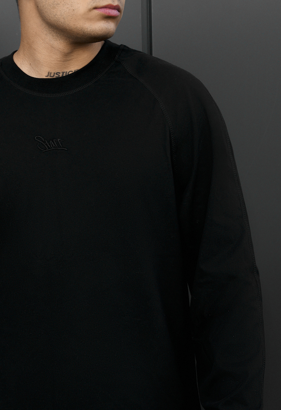 Longsleeve Staff black logo