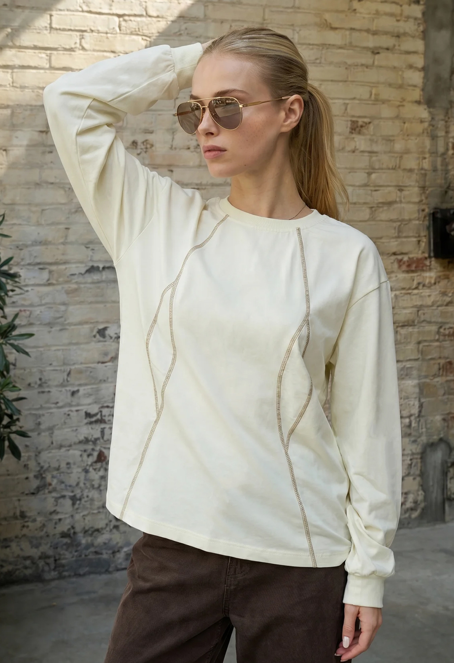 Longsleeve Staff pol milk oversize