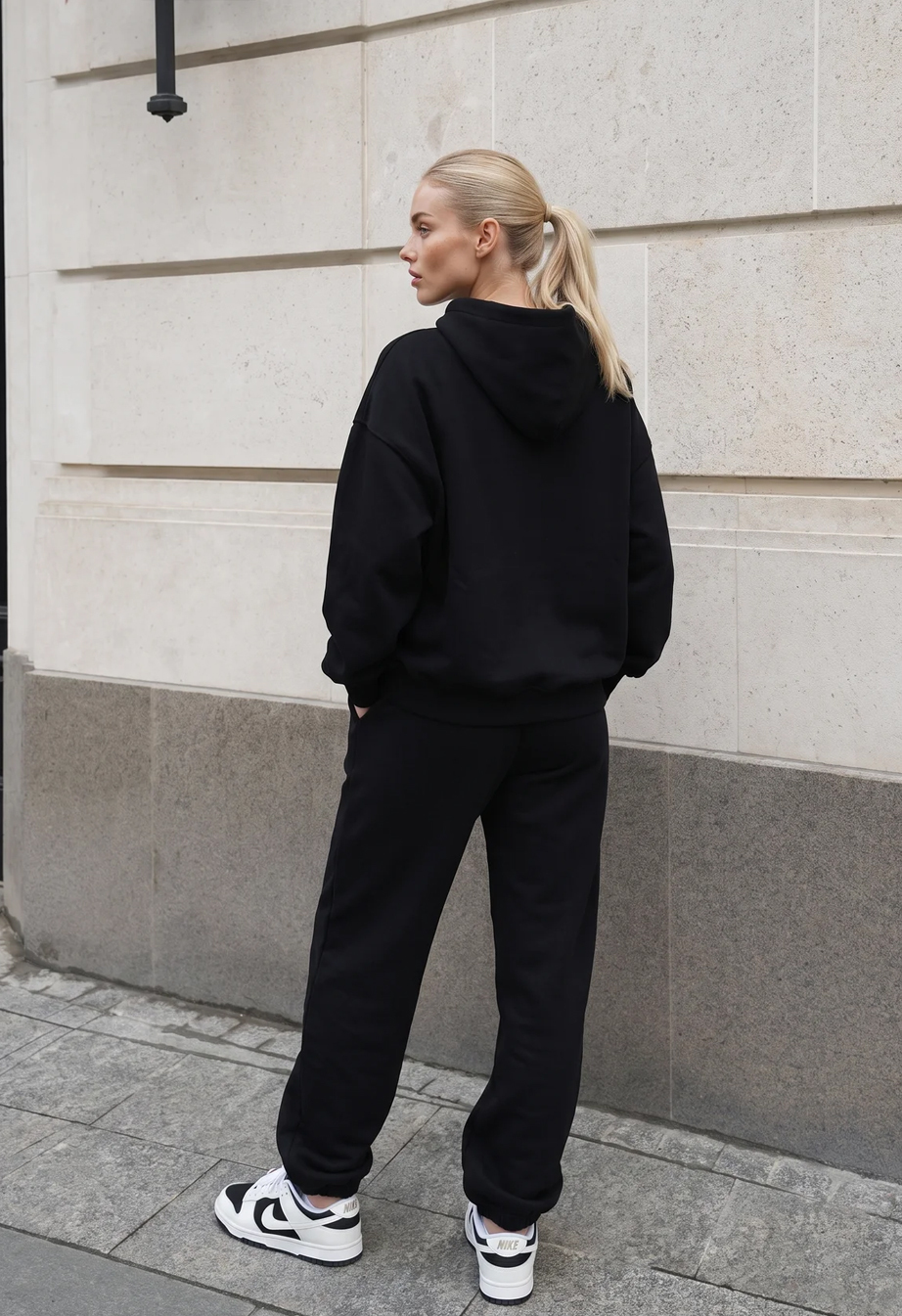 Dres Staff black oversize fleece