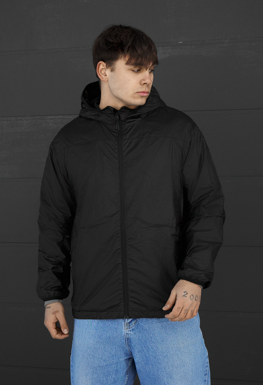 Wiatrówka Staff koda black