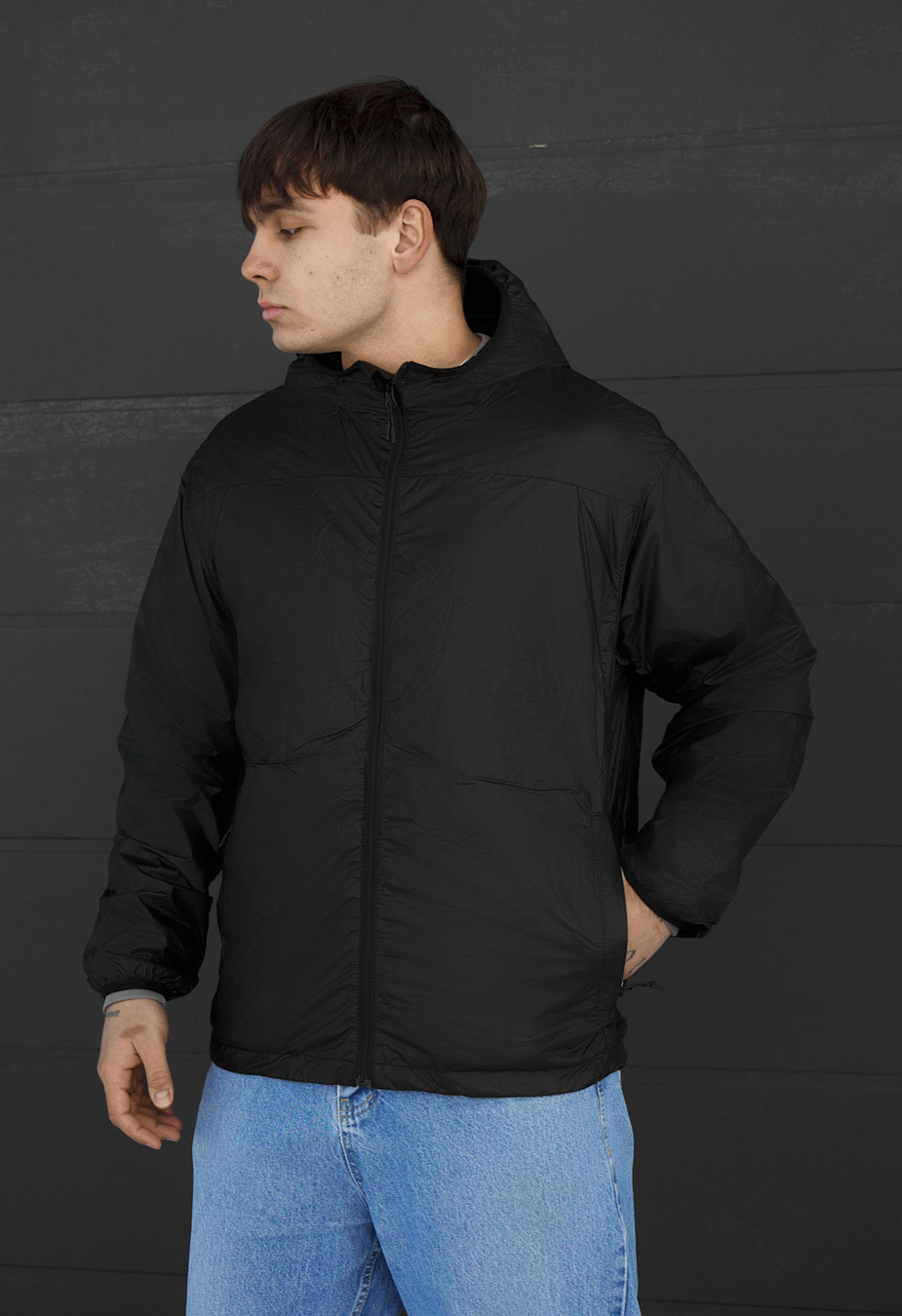 Wiatrówka Staff koda black