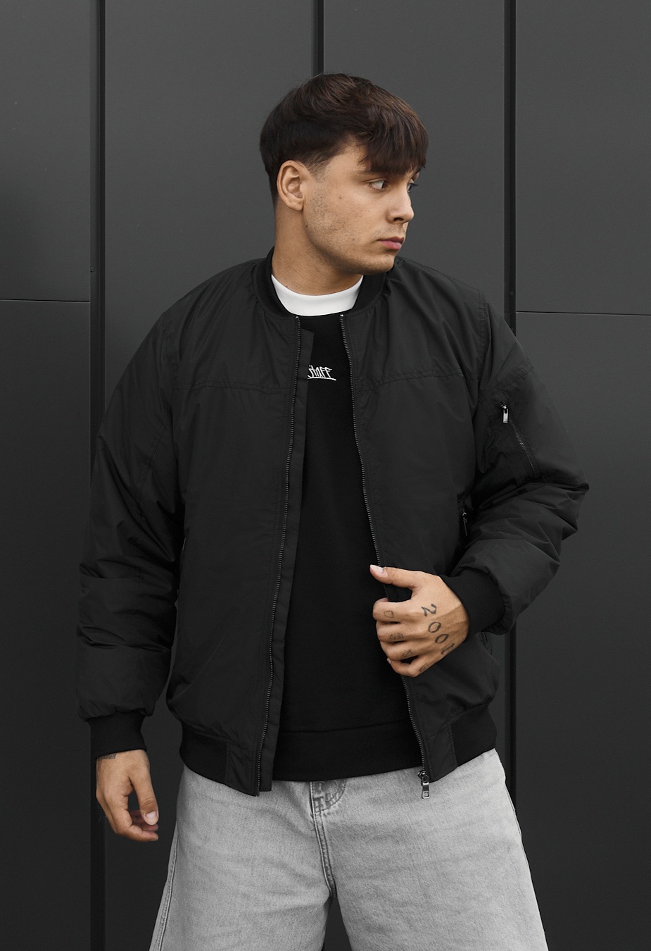 Bomber Staff ye black