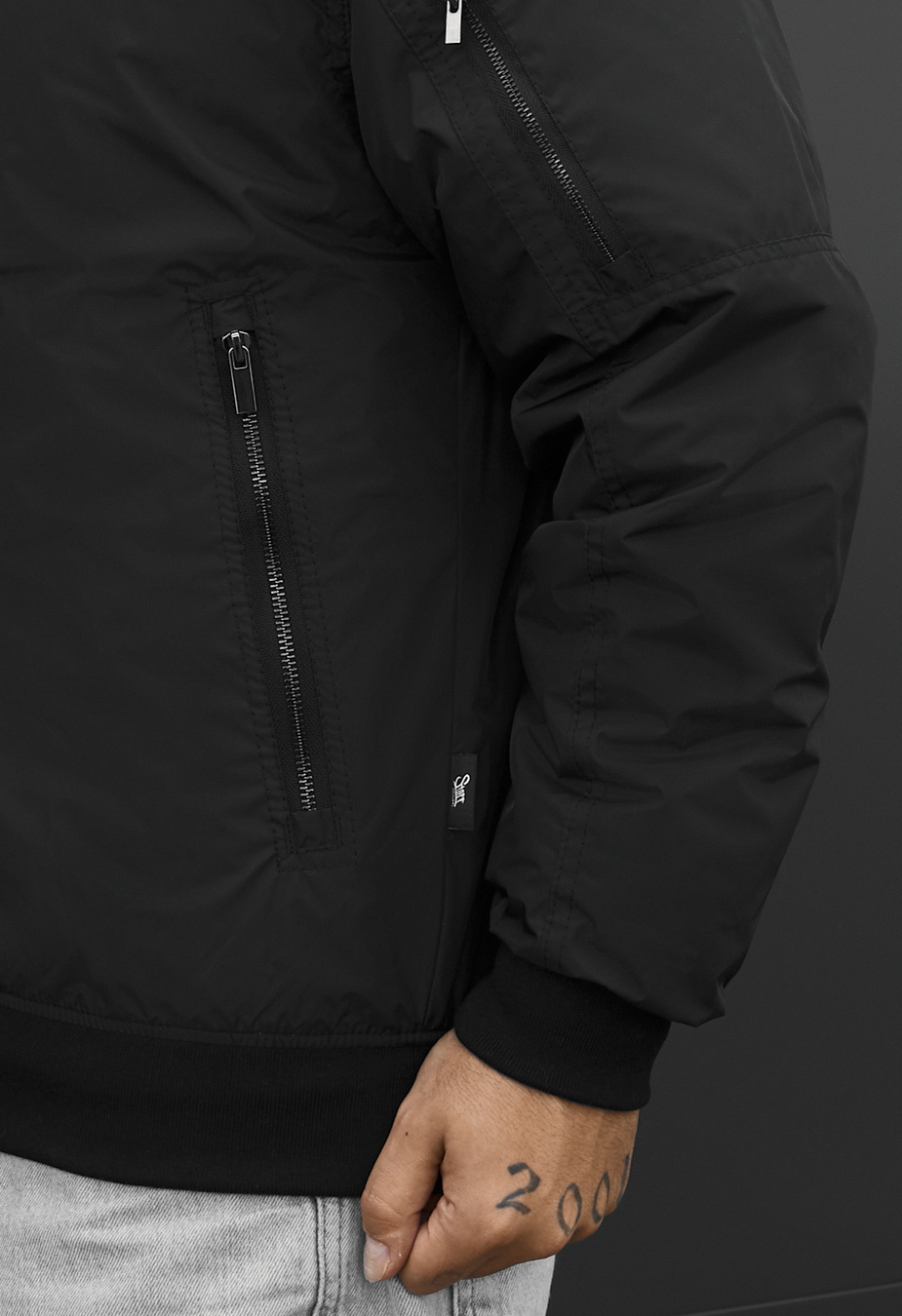 Bomber Staff ye black