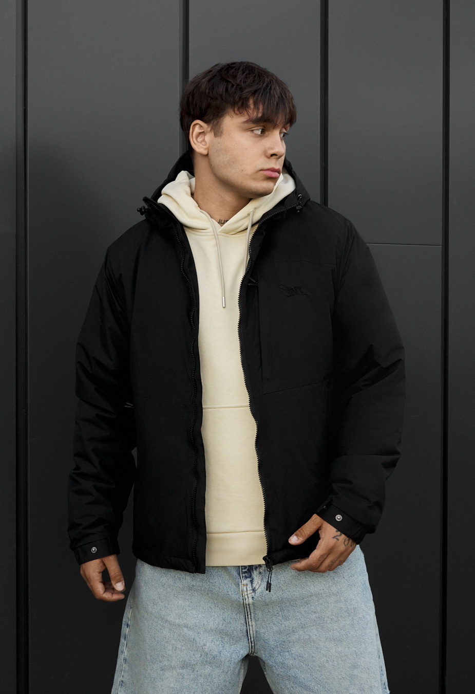 Kurtka Staff chap logo black