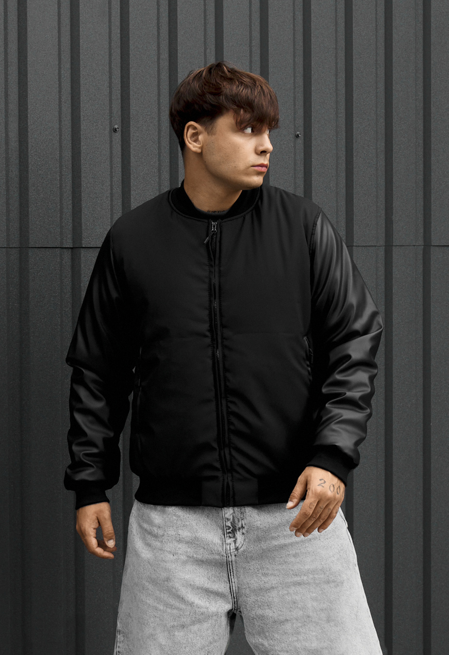 Bomber Staff fly black
