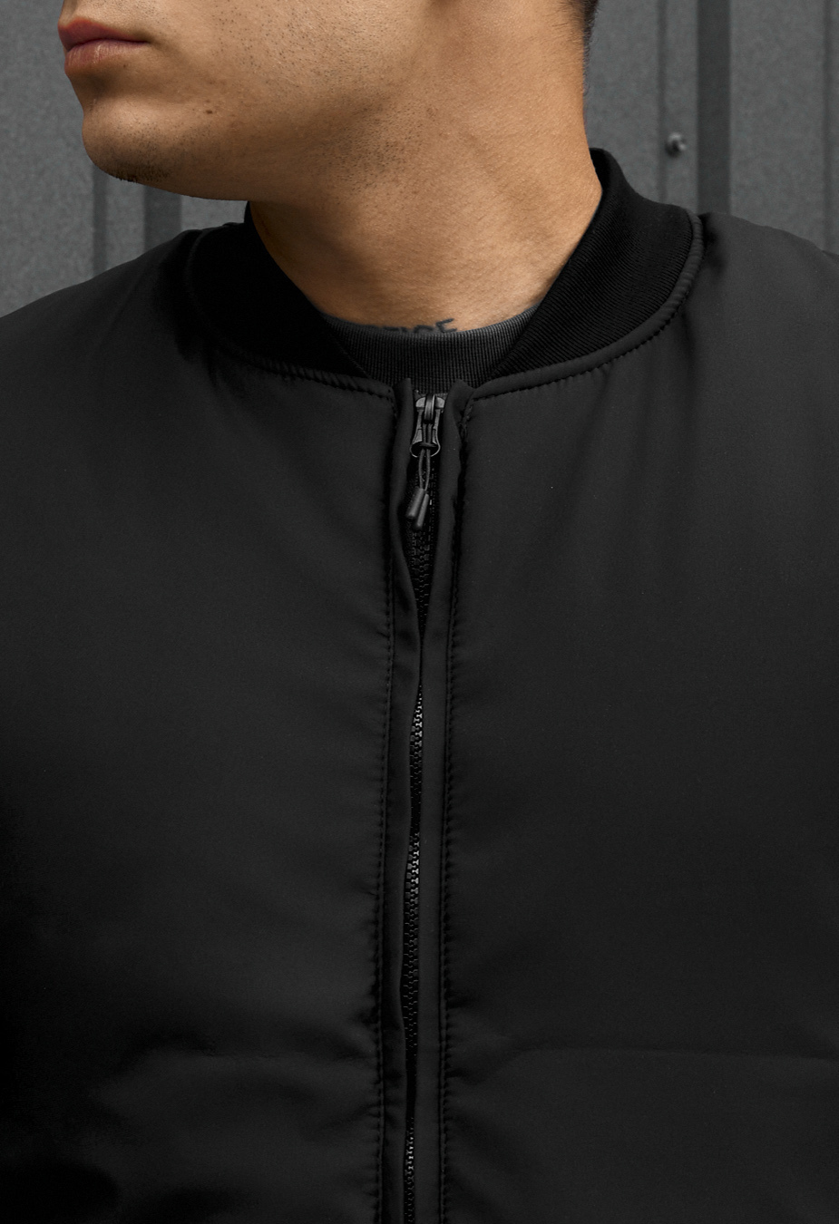 Bomber Staff fly black