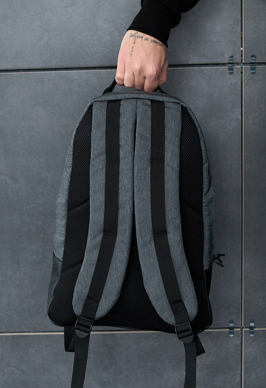 Plecak Staff po 30L logo gray