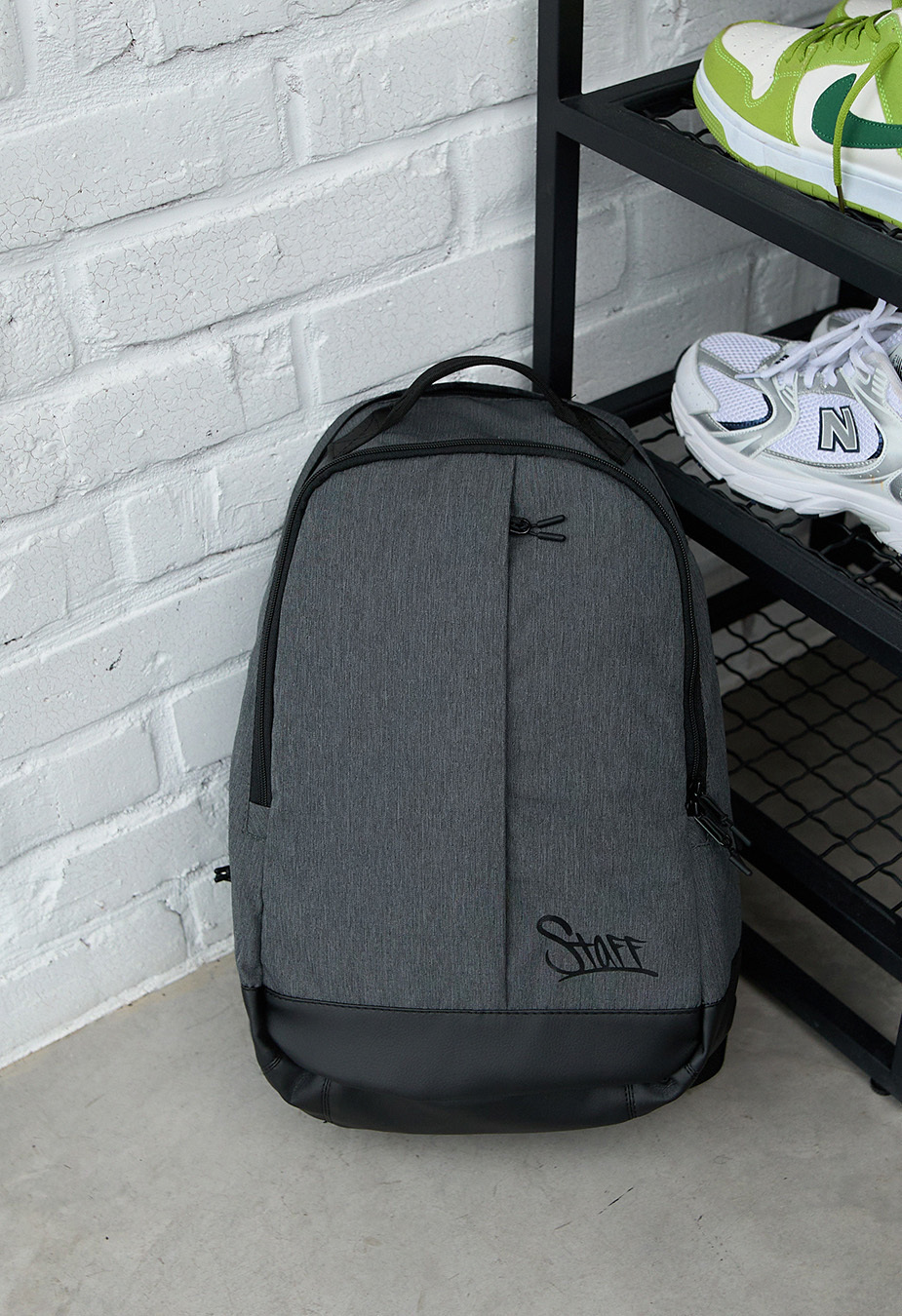 Plecak Staff po 30L logo gray