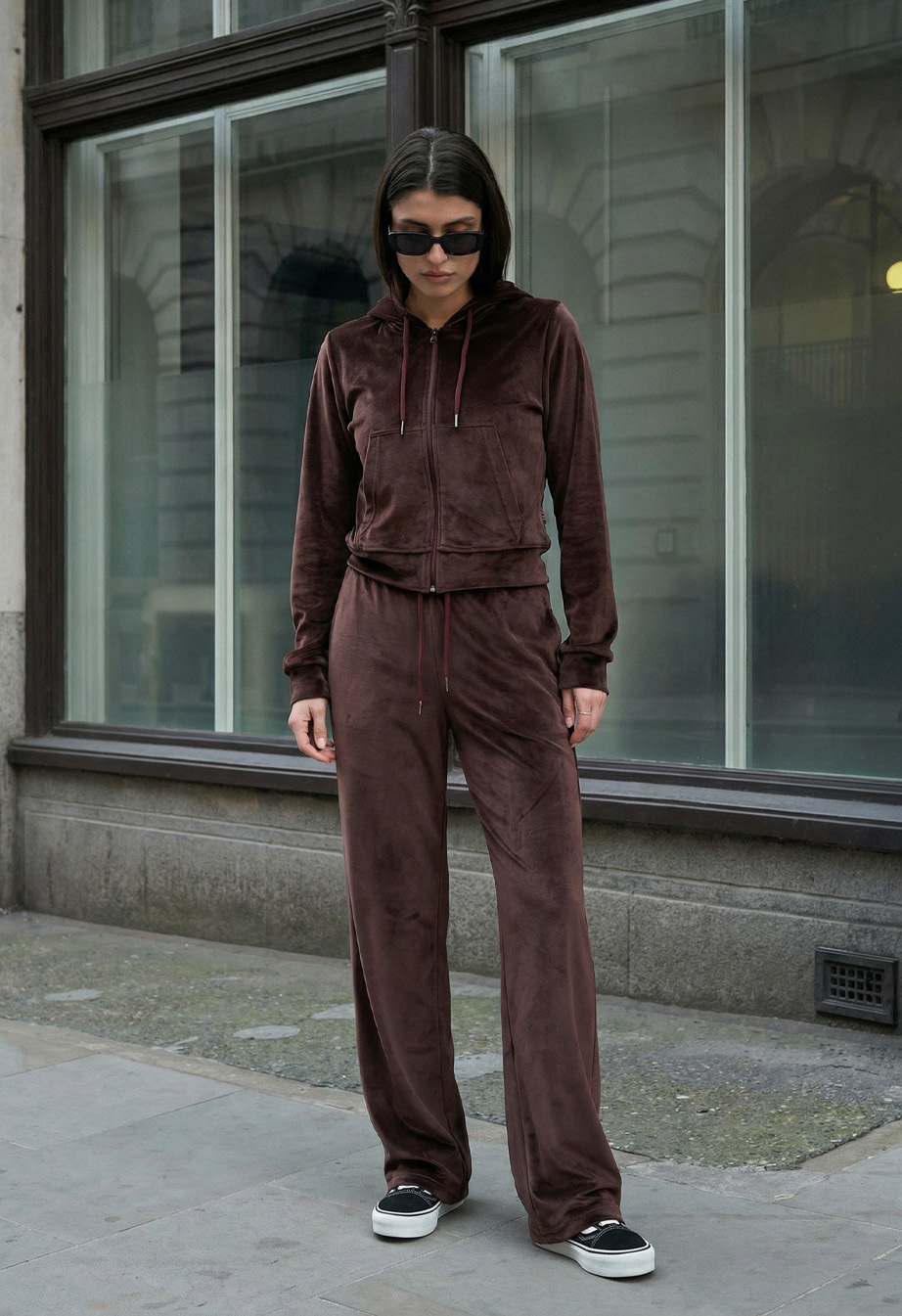 Dres Staff tli zip brown