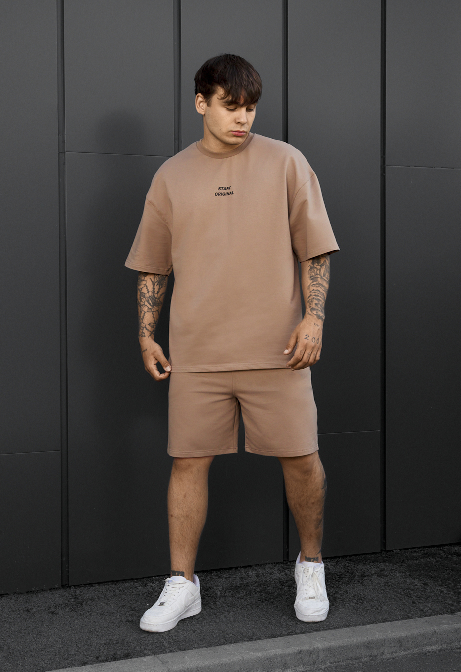 Komplet koszulka + spodenki Staff no brown oversize