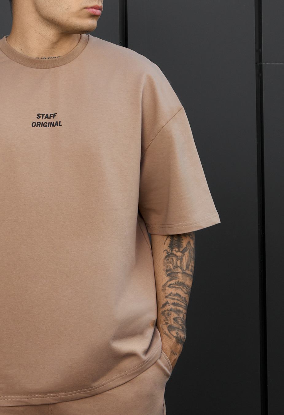 Komplet koszulka + spodenki Staff no brown oversize