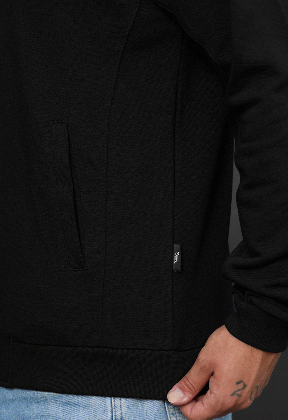 Olimpijka Staff ra black