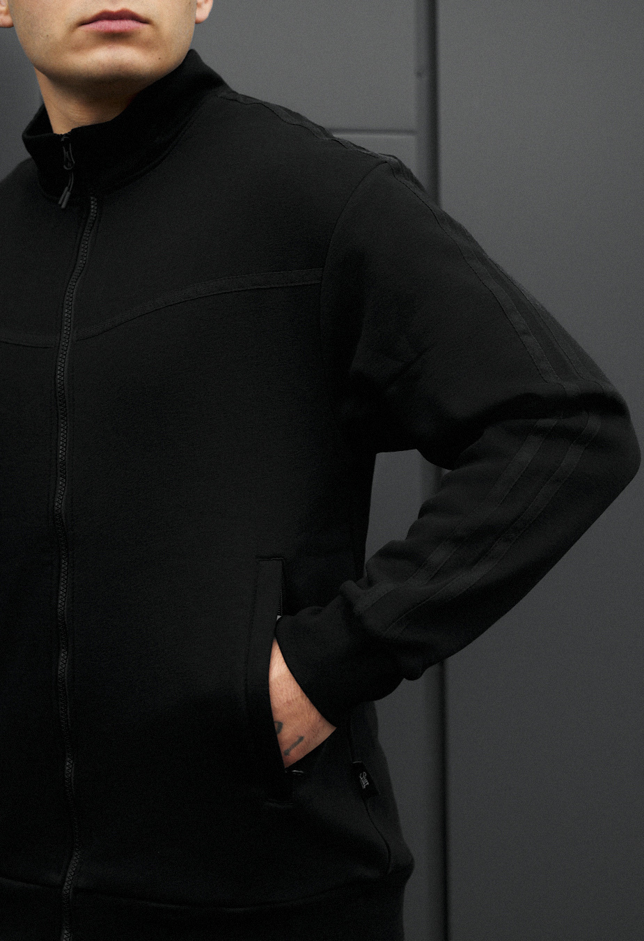 Dres Staff od black fleece
