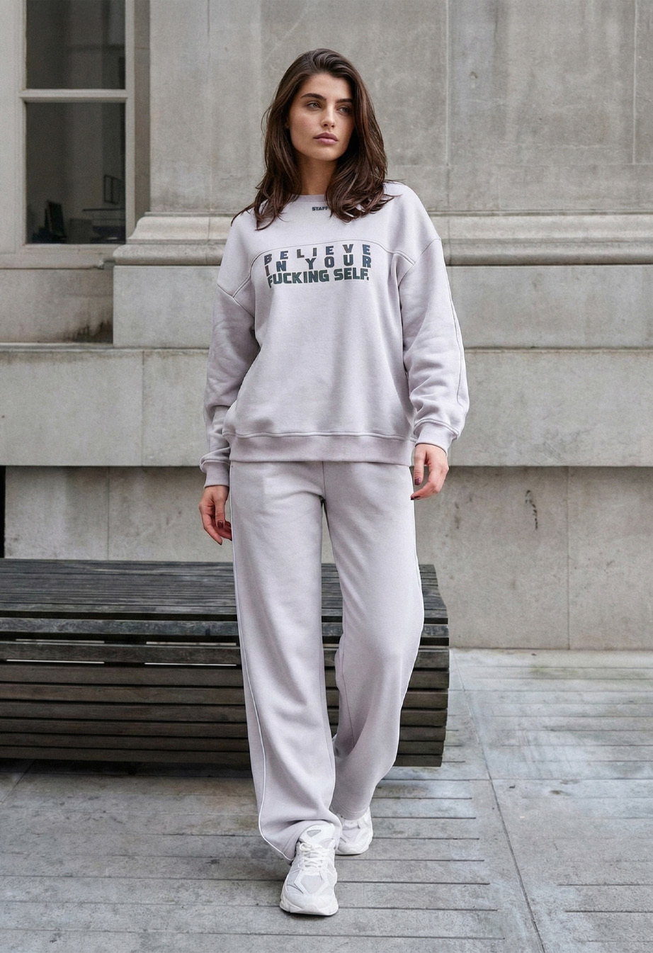 Dres Staff sta light gray oversize fleece