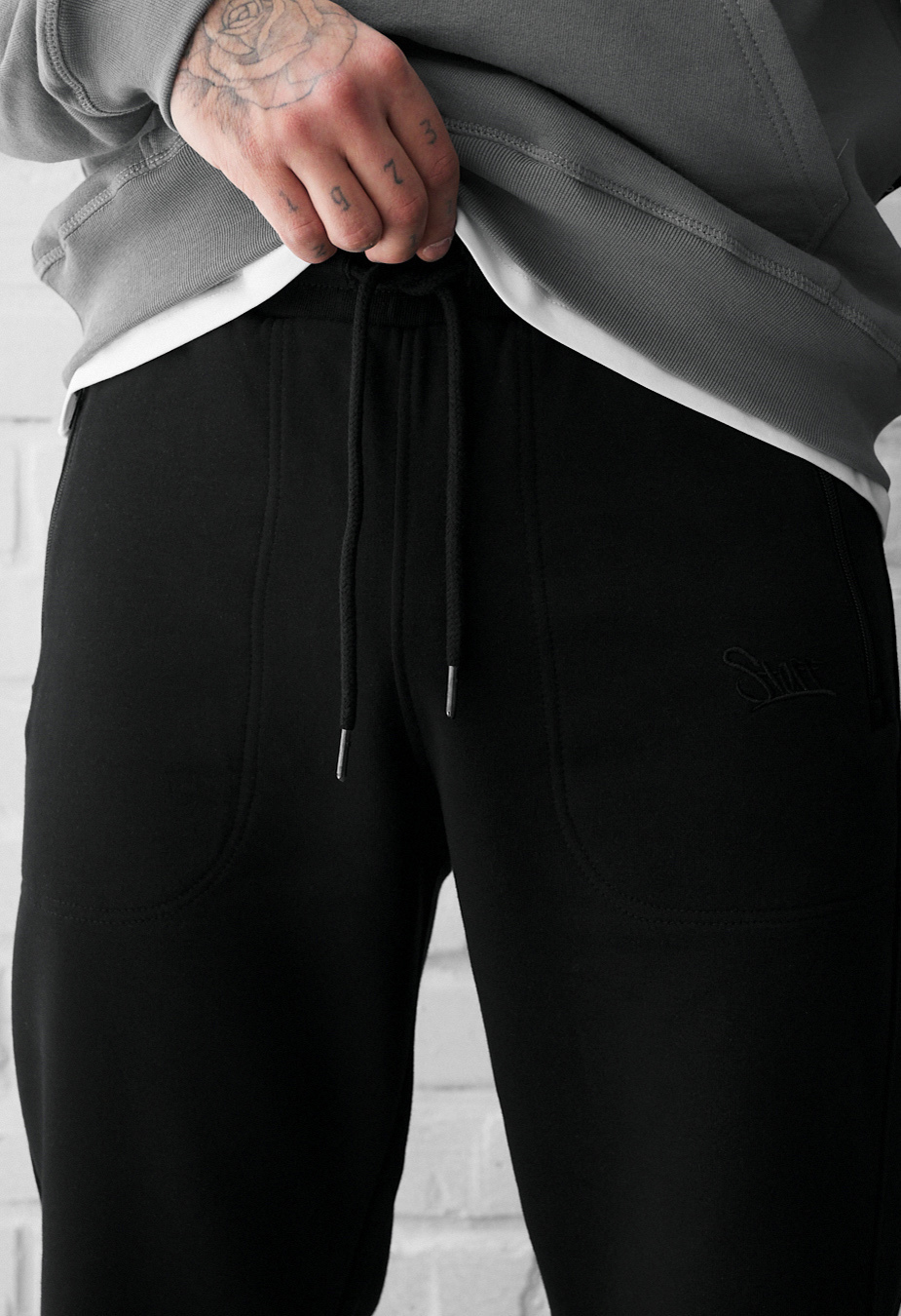 Spodnie dresowe Staff che black