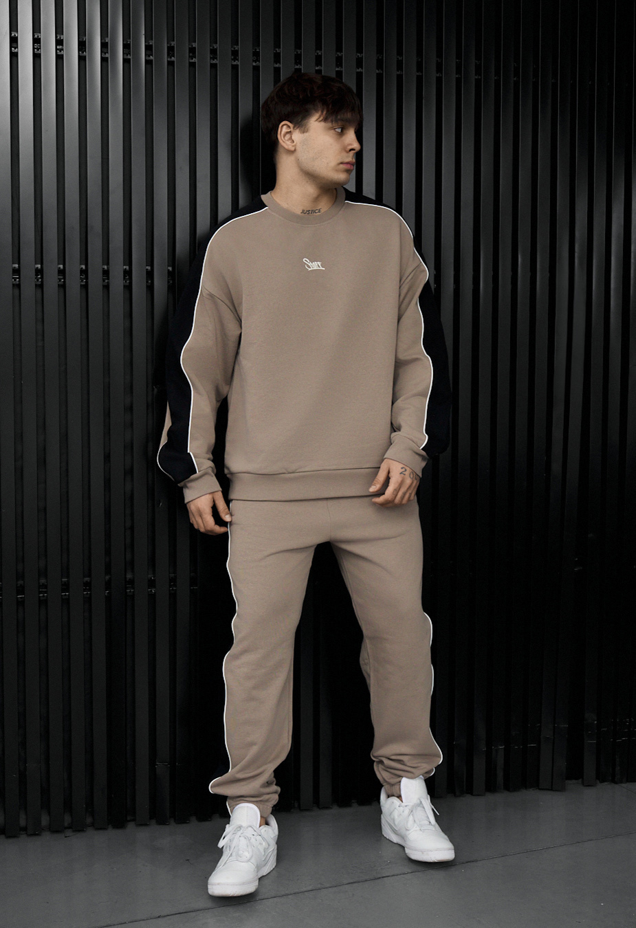 Dres Staff rin light brown reflective