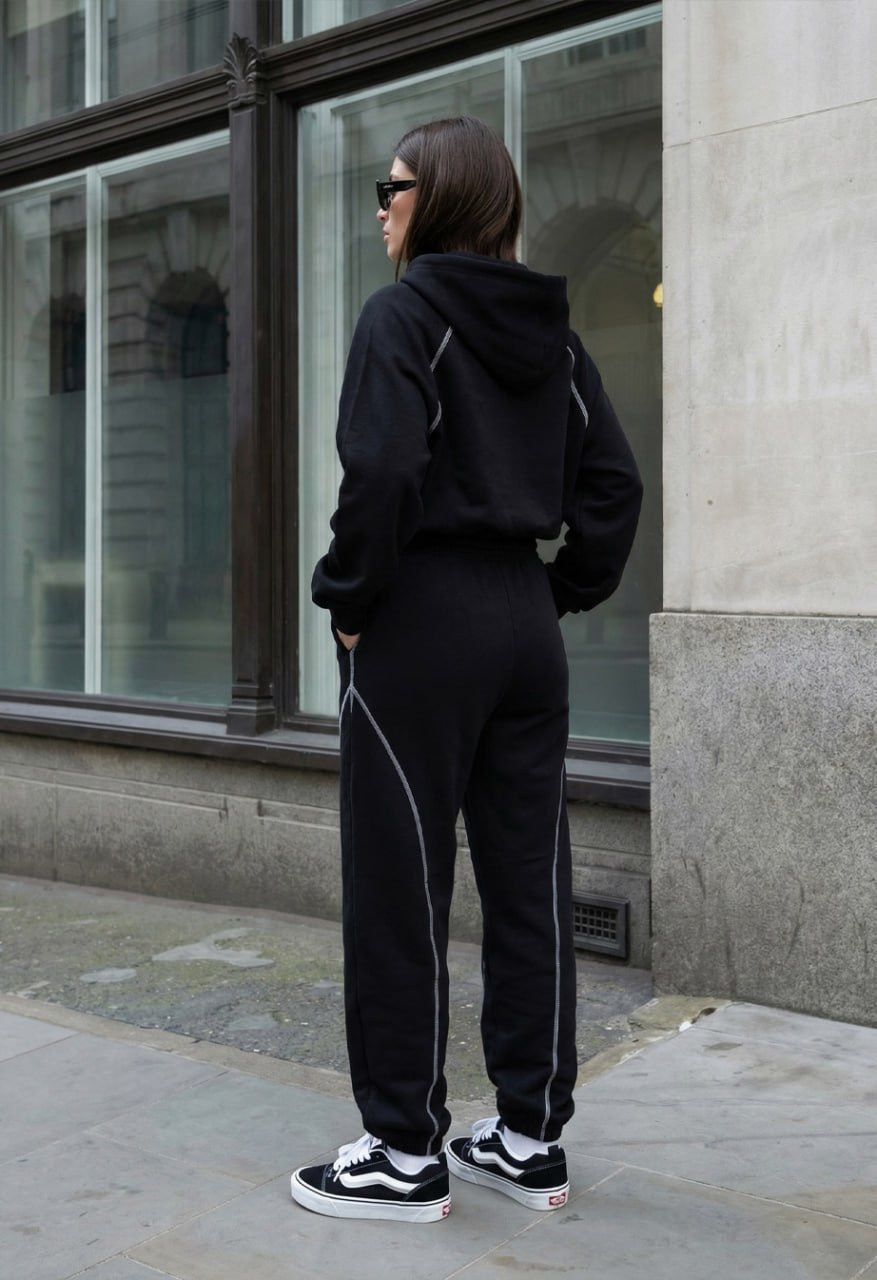 Dres Staff so black zip oversize