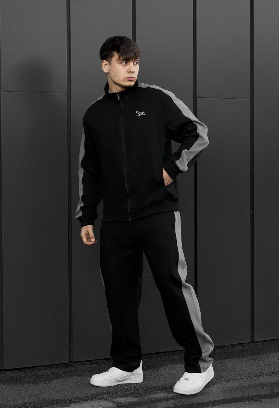 Dres Staff el zip logo black & gray