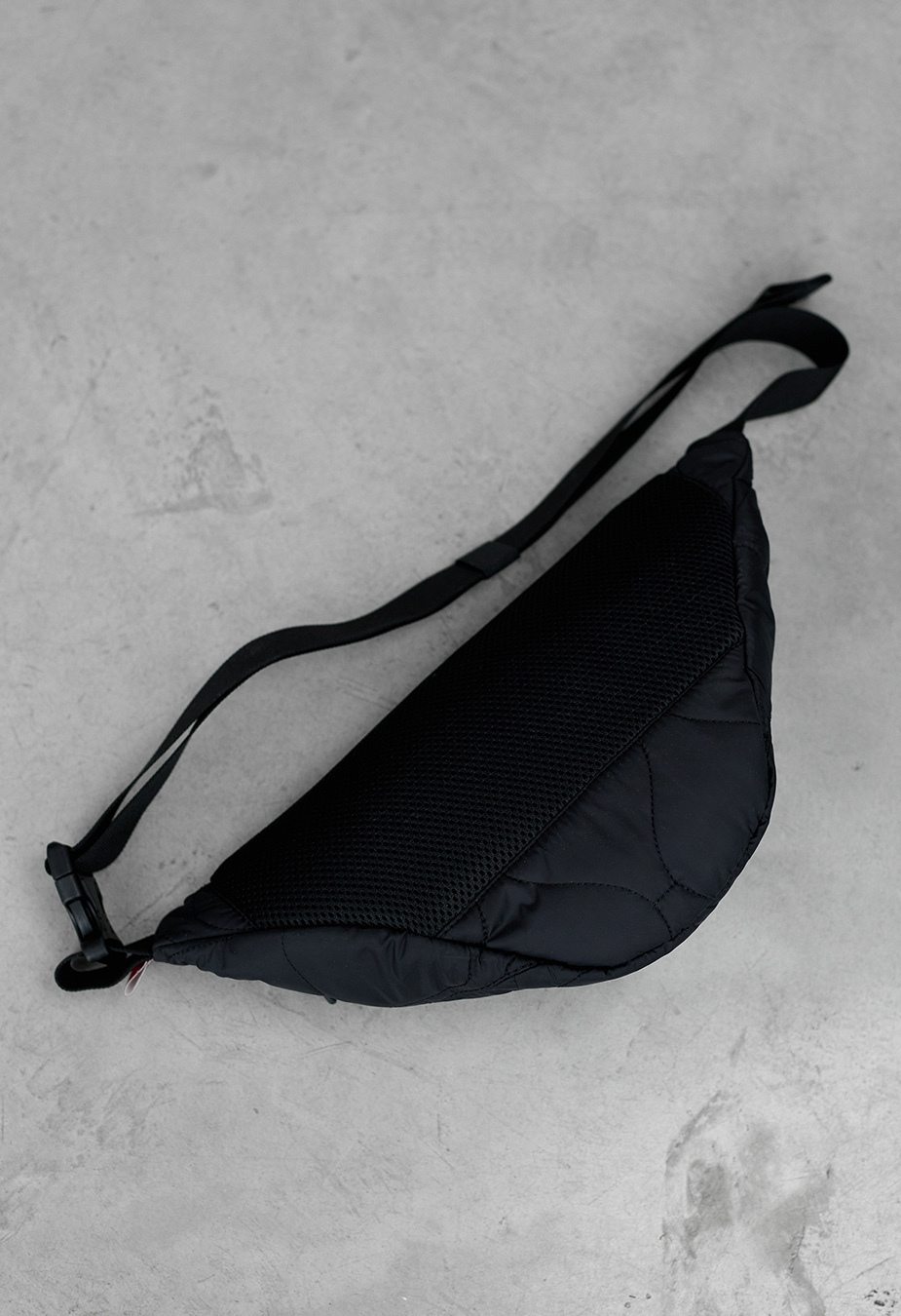 Torba biodrowa Staff bra black