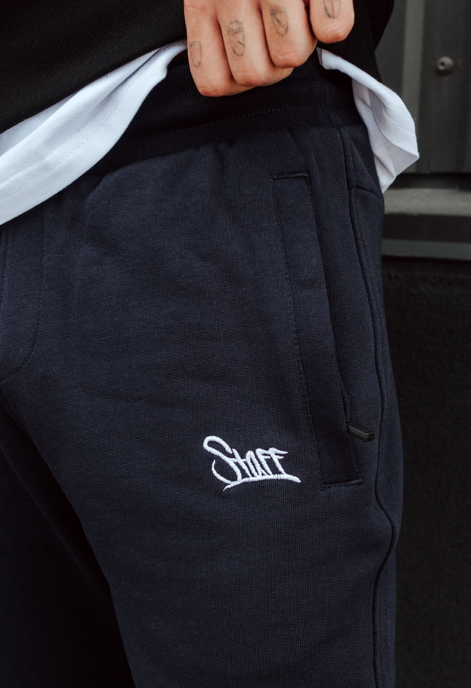 Dresy Staff navy logo