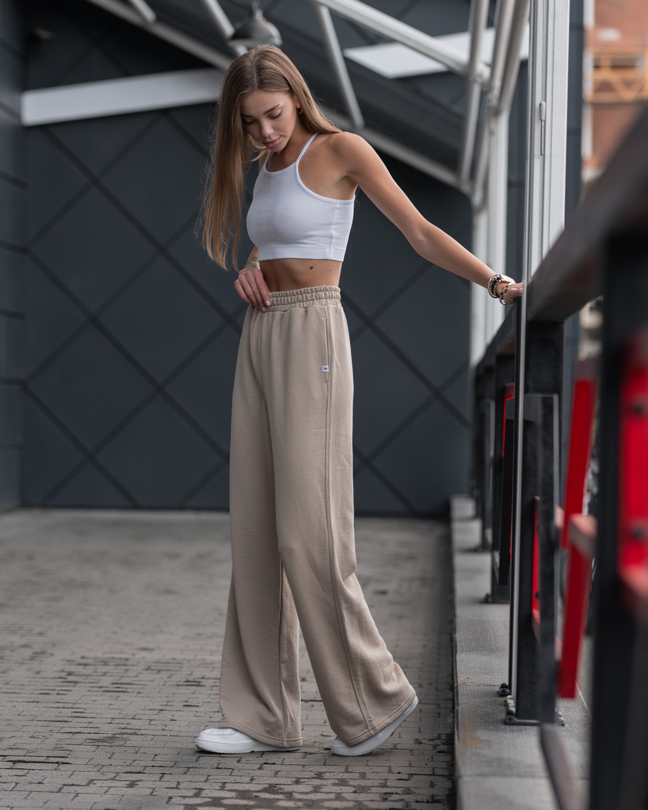 Damskie dresy sportowe Staff ni beige