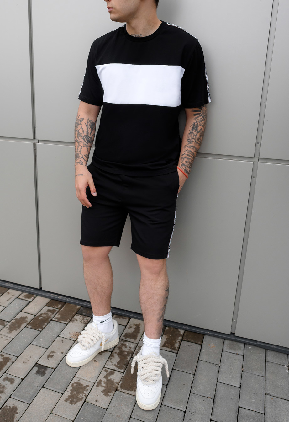 Letni komplet: koszulka + szorty Staff fio black & white3