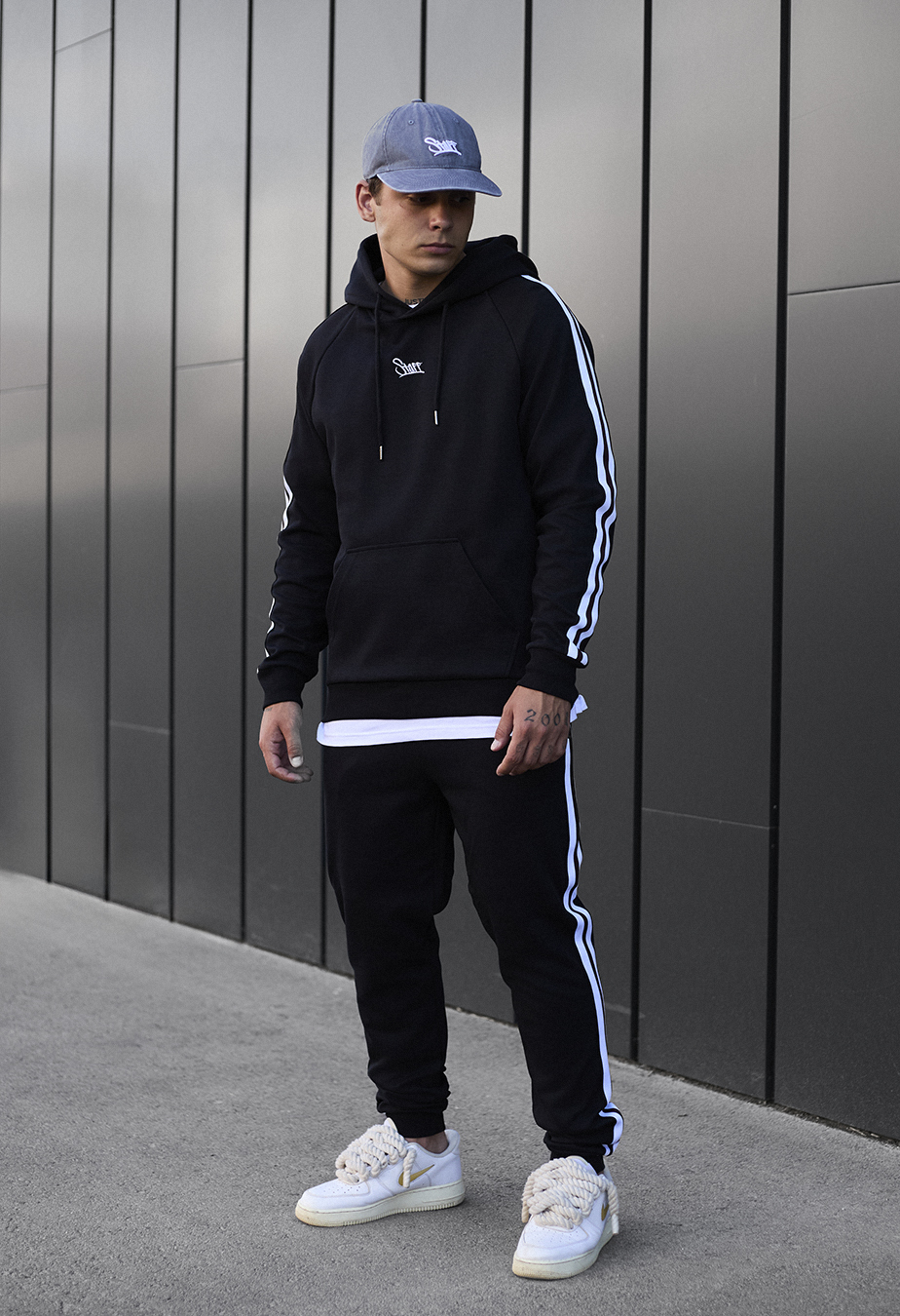 Dres Staff interlock black