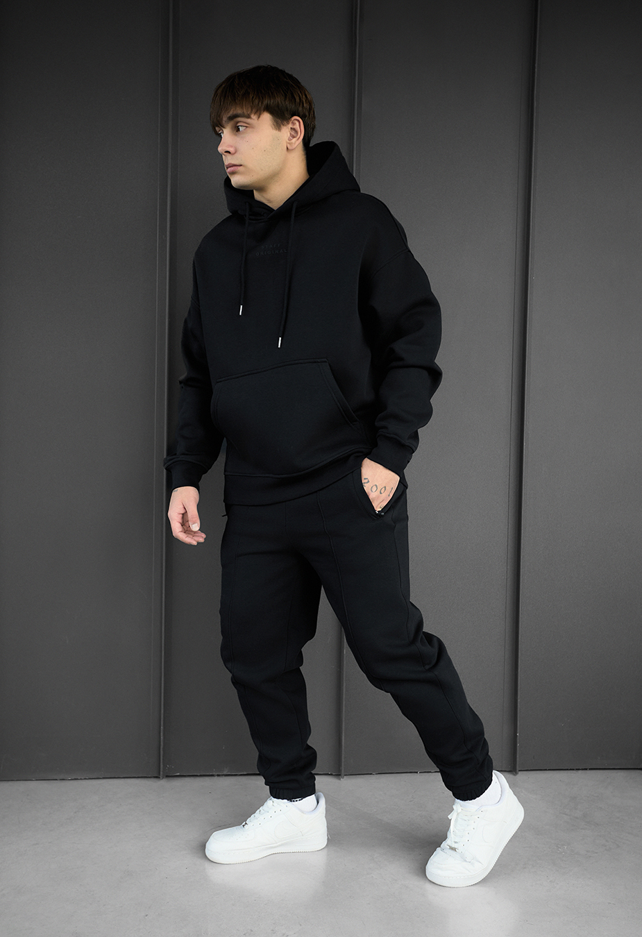 Dres Staff nod black oversize fleece