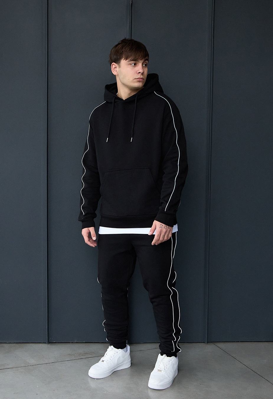 Dres Staff kant black oversize