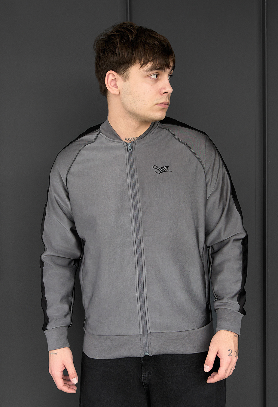 Olimpijka Staff re gray