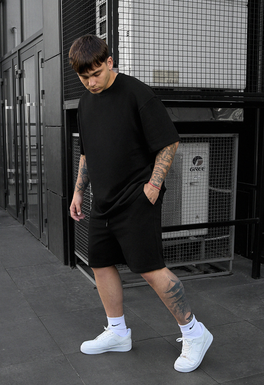 Komplet koszulka + spodenki Staff vic black oversize