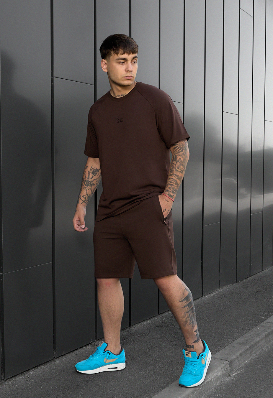 Komplet koszulka + spodenki Staff mb dark brown
