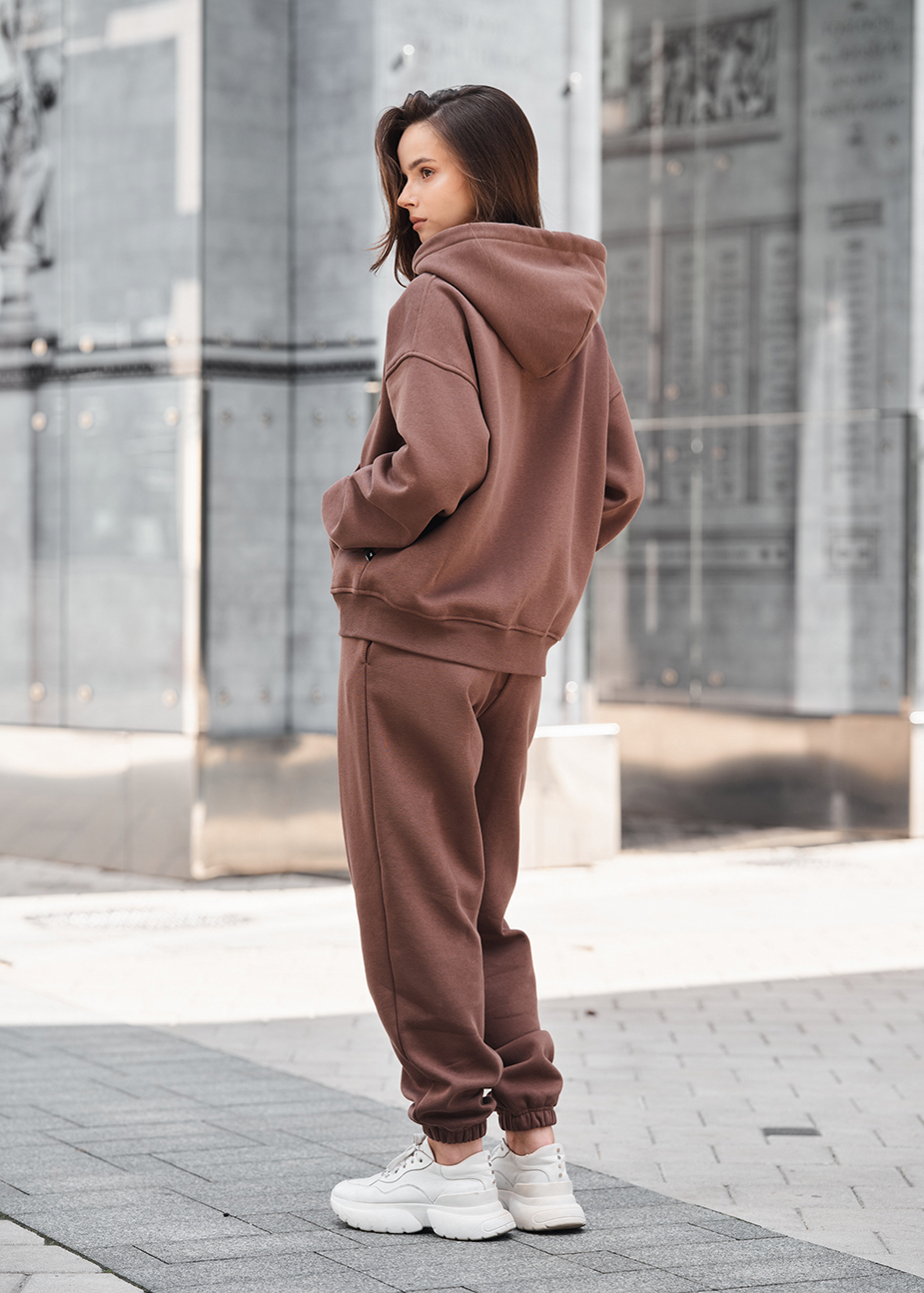 Dres Staff on brown oversize fleece