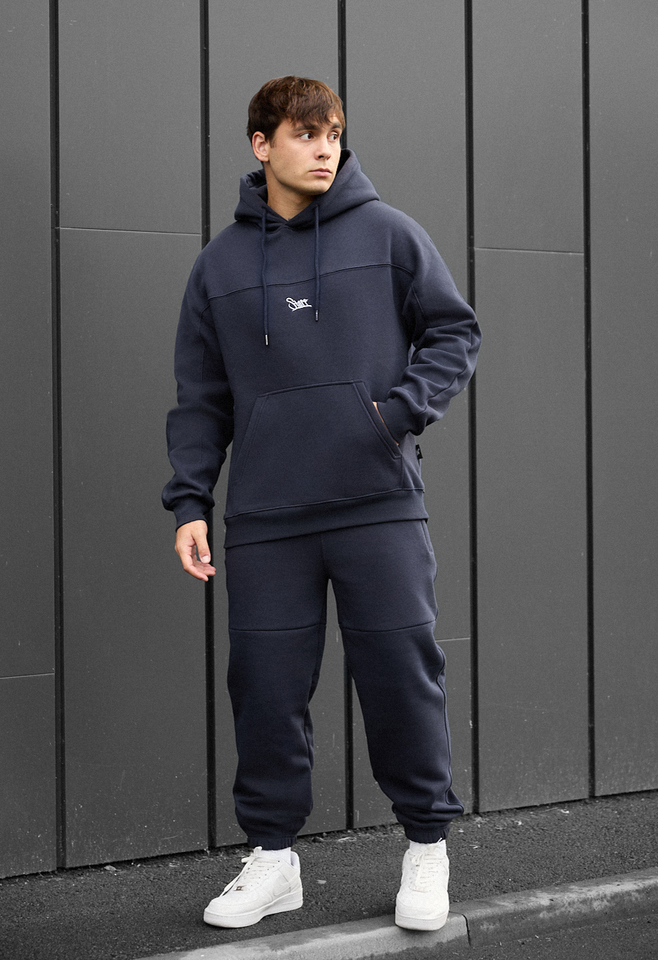 Dres Staff say navy logo fleece