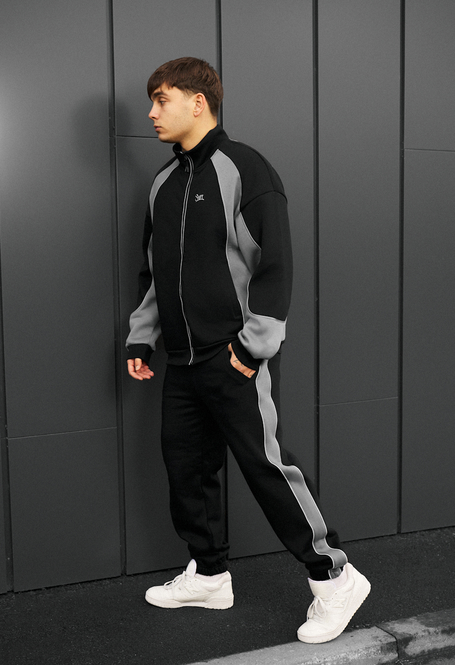 Dres Staff mik logo reflective oversize fleece