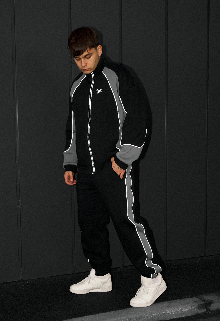 Dres Staff mik logo reflective oversize fleece