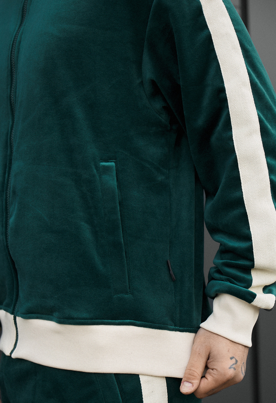 Dres Staff smi emerald & milk