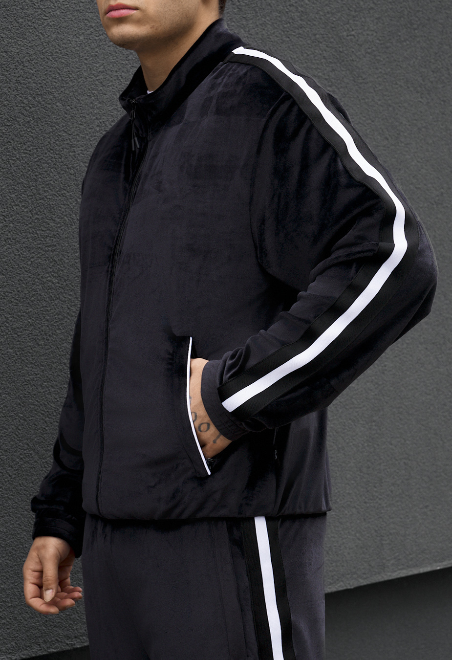 Dres Staff van black zip